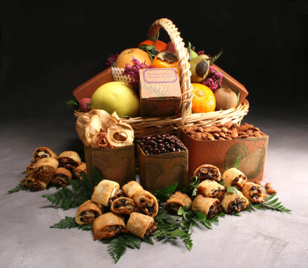 Sweet Sentiments Basket with Rugelach